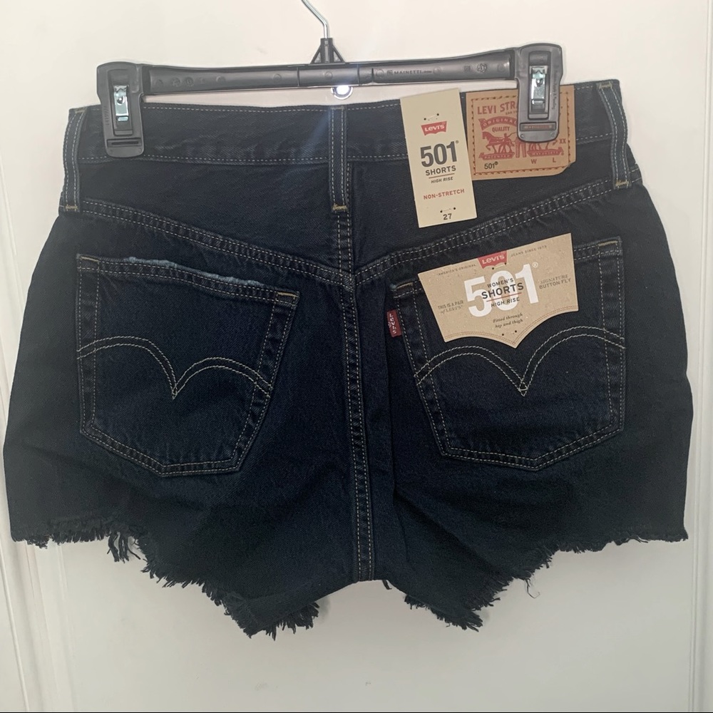 NWT dark jean shorts. Size 27 - Picture 3 of 3